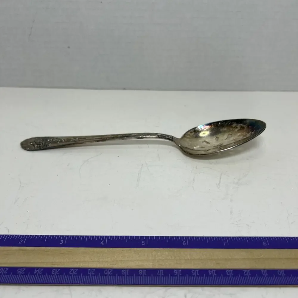 Wm Rogers Mfg. Co 1953 JUBLILEE Flatware Silver plate PIERCED SERVING SPOON 8.5”